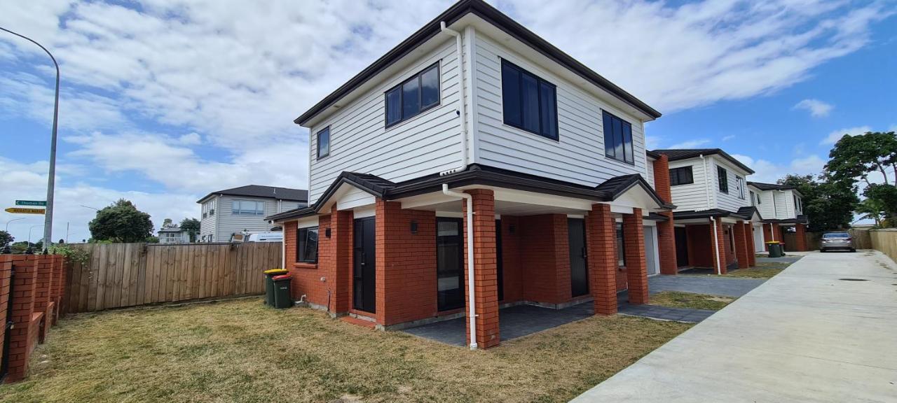 Kudos Business Suites & Airport Motel Auckland Exterior foto