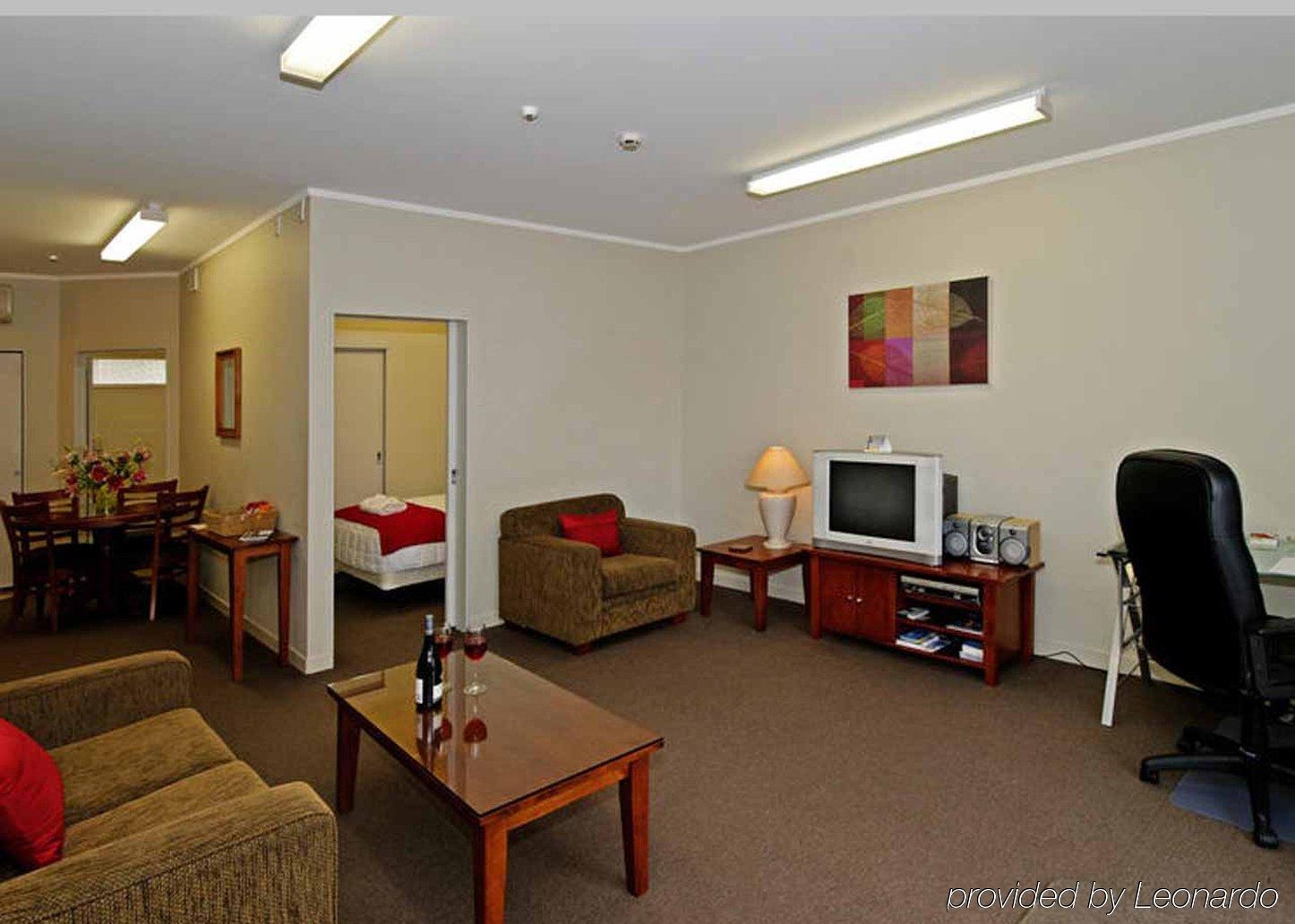 Kudos Business Suites & Airport Motel Auckland Quarto foto