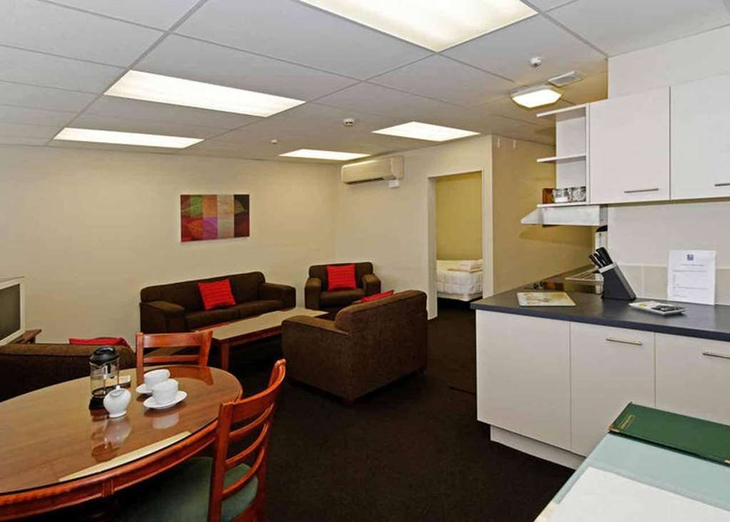 Kudos Business Suites & Airport Motel Auckland Quarto foto