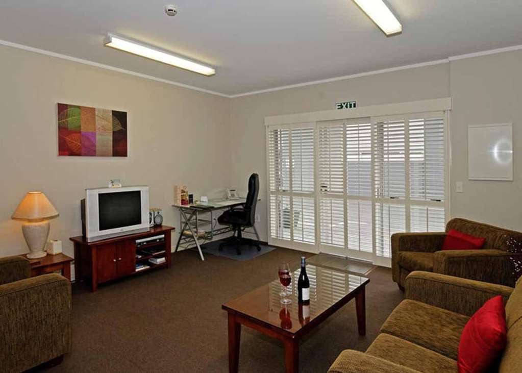 Kudos Business Suites & Airport Motel Auckland Quarto foto