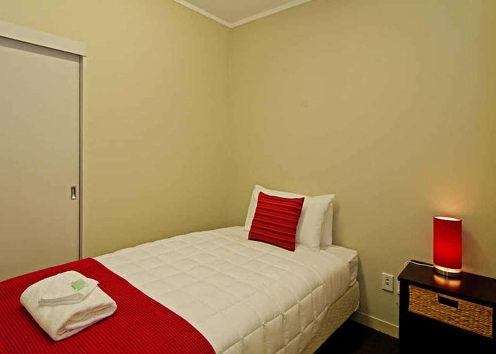 Kudos Business Suites & Airport Motel Auckland Quarto foto